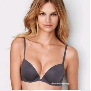 Women’s Victoria’s Secret black Push Up Bra 36D